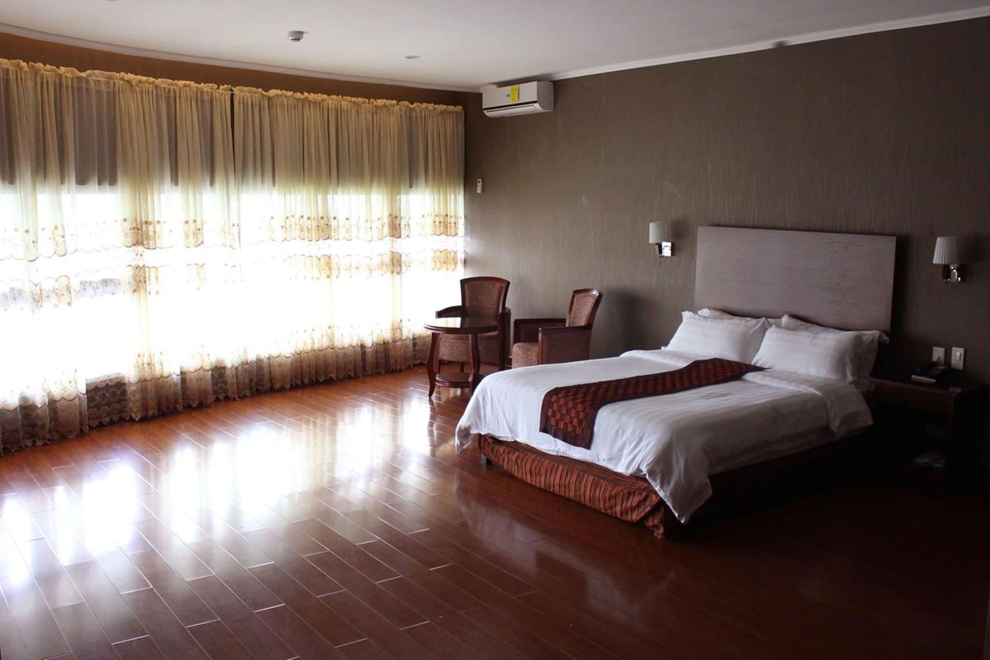 Baguio Crown Legacy Hotel Baguio City Exterior photo