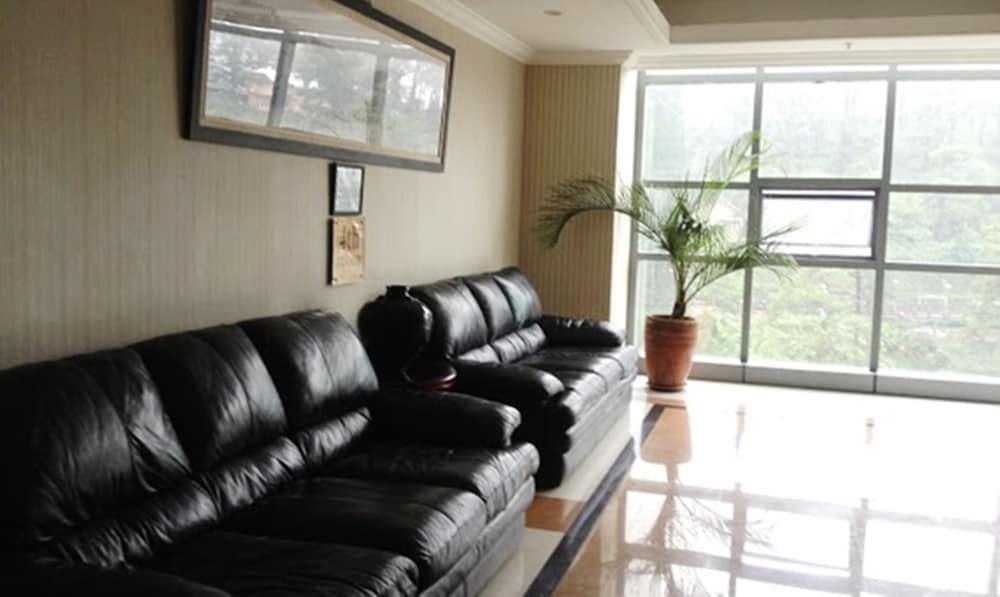 Baguio Crown Legacy Hotel Baguio City Exterior photo